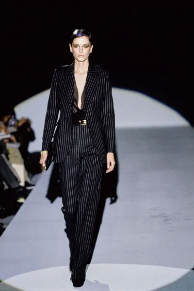 Look 16